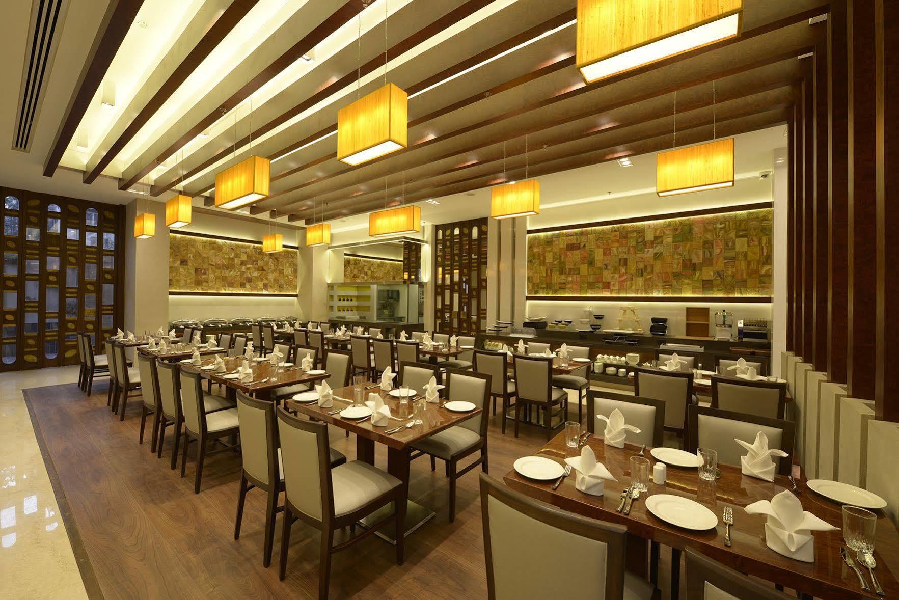 Genesis Hotel Near Mumbai Airport Ngoại thất bức ảnh